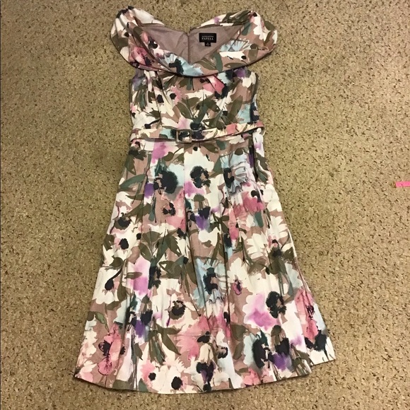 ADRIANNA PAPELL COTTAGE CORE DRESS BELTED EUC SZ 8 FLORAL  PRINT A LINE - Picture 1 of 4